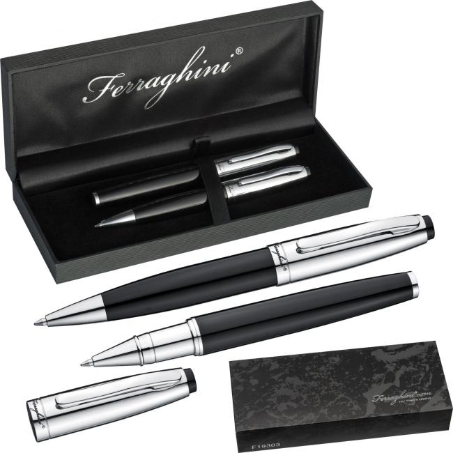 Ferraghini Schreibset aus Metall mit einem Drehkugelschreiber und einem Rollerball