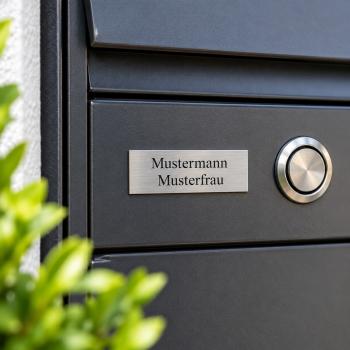 selbstklebendes Namensschild