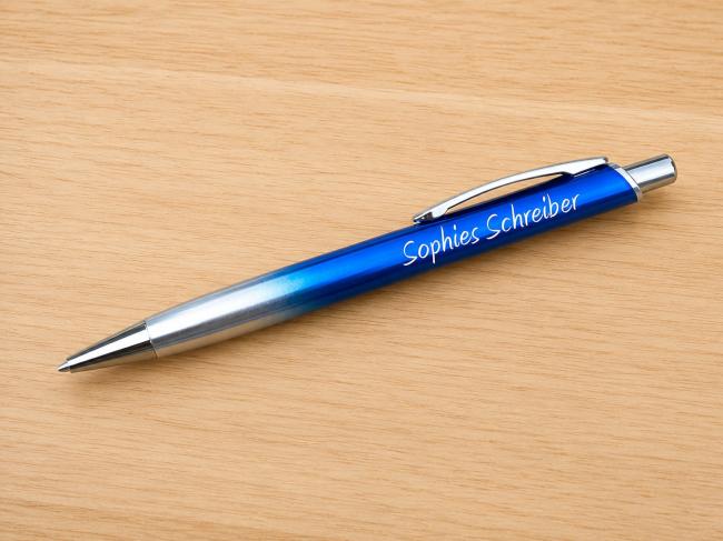 Kugelschreiber Svenja in Ombre blau und silber mit Wunschtext