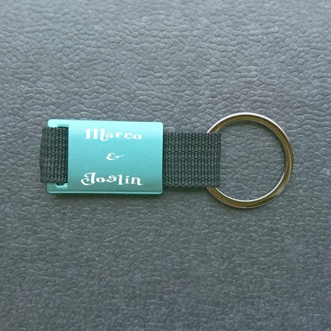 Schl�sselanh�nger - gr�n - mit rechteckiger Gravurplatte + Wunschgravur